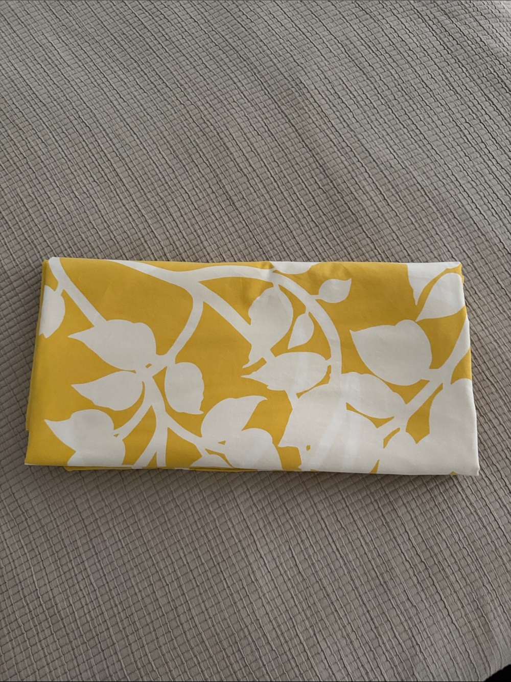 Marimekko Madison Yellow and White Floral Cotton Duvet Cover Size Queen - Picture 3 of 6